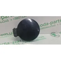 Лючок паливного бака чорний Skoda Superb 3U5010600S VAG (3U5010600S)