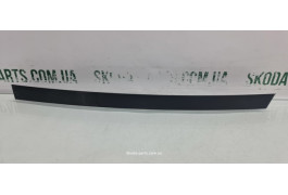 Накладка скла дверей задня ліва Skoda Superb VAG (3U5839413)