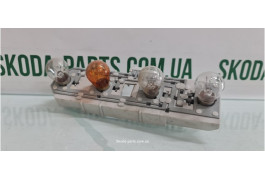 Плата лівого стопу Skoda Superb 3U5945257 VAG (3U5945257)