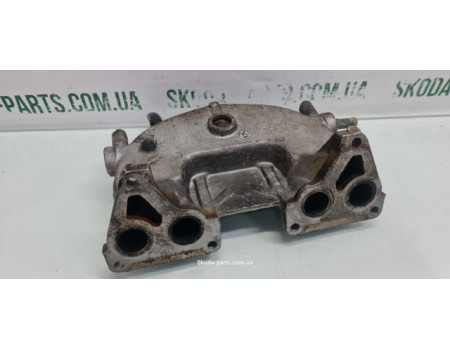 Колектор впускний Skoda Felicia VAG (441011612796)