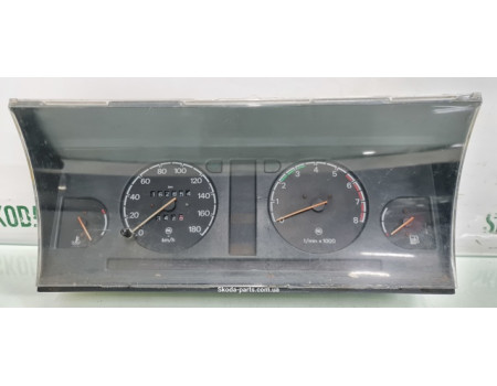 Щиток приладів 1993-1994рр Skoda Forman Favorit VAG (443439085010)
