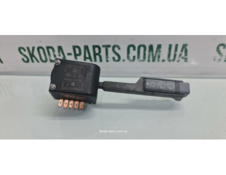 Перемикач підкермовий правий Skoda Favorit VAG (443853277090)