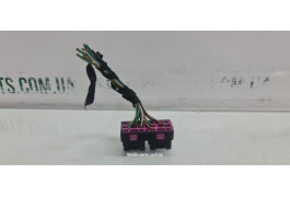 Роз'єм фішка блоку запобіжників Skoda Octavia Tour 4A0937529 VAG (4A0937529)