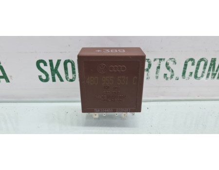 Реле керування склоочисника VAG (4B0955531C)
