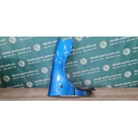 Крило переднє праве Suzuki Swift 5761150G00 вживане SUZUKI (5761150G00)