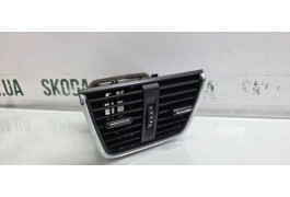 Дефлектор центральний в підлокітник Skoda Octavia A7 VAG (5E0819203A)