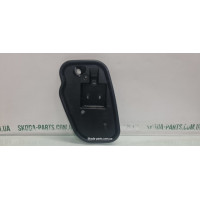 Заглушка передньої лівої дверки Skoda Octavia A7 5E0837915A VAG (5E0837915A)