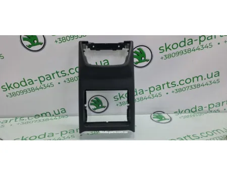 Накладка підлокітника задня Skoda Octavia A7 5E0857289 VAG (5E0857289)