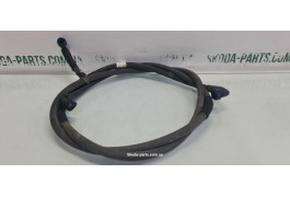 Шланг омивача фар дорестайл Skoda Octavia A7 5E0955970 VAG (5E0955970)