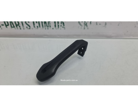 Ручка закривання кришки багажника Skoda Octavia A7 5E5827895 VAG (5E5827895)