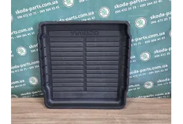Пластикова Ніша в багажник Skoda Octavia A7 універсал 5E9061162 VAG (5E9061162)