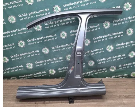 Стійка кузова центральна Skoda Octavia A7 універсал 5E9809601B VAG (5E9809601B)