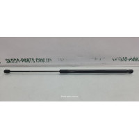 Амортизатор кришки багажника комбі Skoda Octavia A7 5E9827550 VAG (5E9827550)