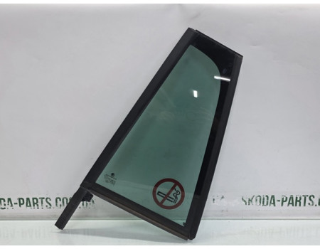 Скло-кватирка двері задньої лівої Skoda Octavia A7 універсал VAG (5E9845213)