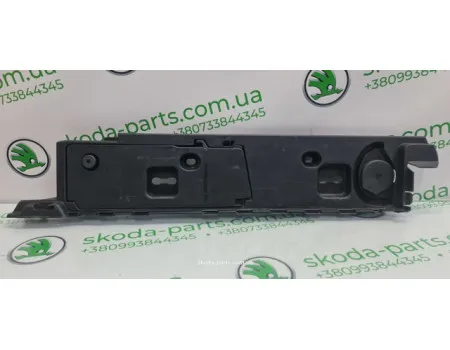 Кріплення обшивки багажника ліве комбі Skoda Octavia A7 5E9864511B VAG (5E9864511B)