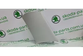Накладка задньої стійки права комбі Skoda Octavia A7 5E9867246 VAG (5E9867246)