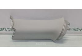 Накладка стійки задня права комбі Skoda Octavia A7 5E9867288 VAG (5E9867288)