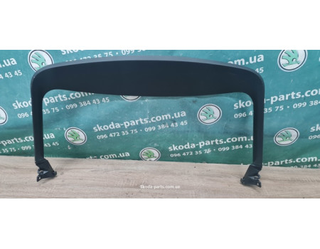 Накладка кришки багажника верхня комбі Skoda Octavia A7 5E9867605 VAG (5E9867605)