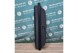 Ролета багажника багажного відсіку Skoda Octavia A7 універсал VAG (5E9867871A)