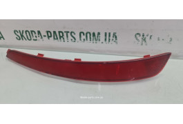 Катафот світловідбивач заднього бампера правий комбі Skoda Octavia A7 VAG (5E9945106)