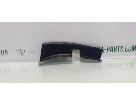 Накладка заднього ліхтаря Skoda Octavia A7 5E9945312 VAG (5E9945312)