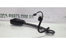 Замок паска безпеки передній правий пасажира Skoda Octavia A7 VAG (5G4857756E)