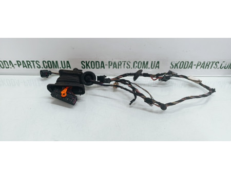 Проводка дверей передня права Skoda Fabia New Roomster VAG (5J0121BC)