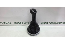Ручка кпп Skoda Fabia New рестайл VAG (5J0711113M)