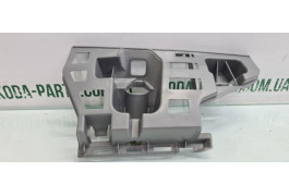 Кронштейн бампера переднього правої фари Skoda Fabia New вживаний 5J0807056A VAG (5J0807056A)