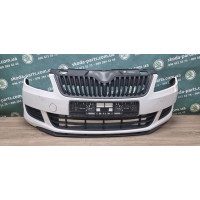 Бампер передній білий Skoda Fabia II NEW 2010р-2014р рестайл VAG (5J0807221DA)