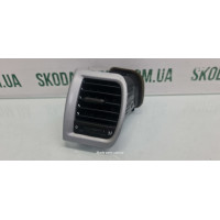 Дефлектор лівий Skoda Fabia II New 5J0819701C VAG (5J0819701C)