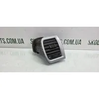 Дефлектор обдуви салону правий Skoda Roomster VAG (5J0819702EA)