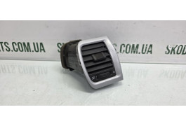 Дефлектор обдуви салону правий Skoda Roomster VAG (5J0819702EA)