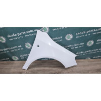 Крило праве переднє біле Skoda Fabia New 2008-2014р VAG (5J0821022AB)