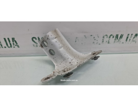 Кронштейн кріплення переднього лівого крила Skoda Fabia New 5J0821141 VAG (5J0821141)