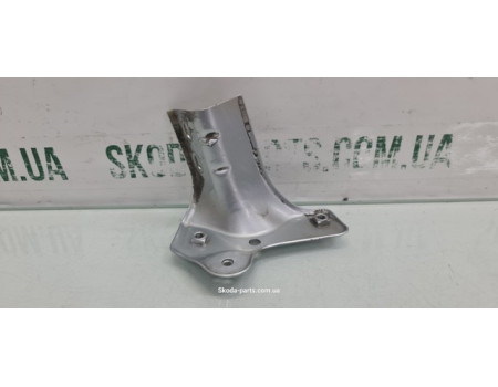 Кронштейн крила кузова рестайл Skoda Fabia New 5J0821141A VAG (5J0821141A)