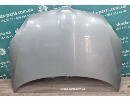 Капот дорестайл 2008-2010р код фарби 9202 Skoda Roomster 5J0823031B VAG (5J0823031B)