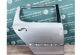 Двері задні праві сірі 9202 Skoda Fabia II New хетчебек 2008-2014р VAG (5J0833056A)