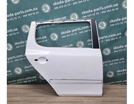 Двері задні праві білі Skoda Fabia II хетчбек VAG (5J0833056AA)
