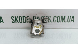Петля задніх правих дверей верхня Skoda Fabia New 5J0833402 VAG (5J0833402)