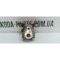 Петля дверей задня права нижня Skoda Fabia New 5J0833412 VAG (5J0833412)