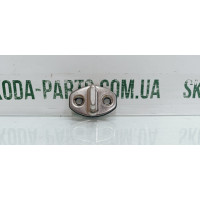 Скоба замка дверей Skoda Fabia New VAG (5J0837033A)