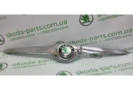 Молдинг капота Хром капоту накладка Skoda Fabia II NEW рестайл 5J0853633A VAG (5J0853633A)