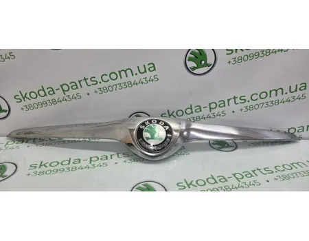 Молдинг капота Хром капоту накладка Skoda Fabia II NEW рестайл 5J0853633A VAG (5J0853633A)