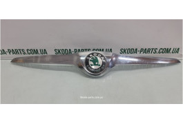 Молдінг капота рестайл Skoda Fabia New 5J0853661A вживаний VAG (5J0853661A)