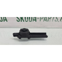 Амортизатор гальма бардачка Skoda Fabia II New 5J0880324  вживаний VAG (5J0880324)