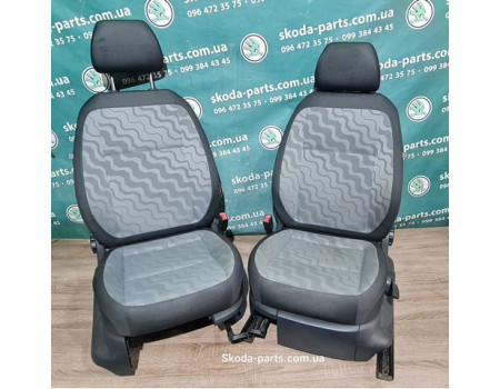 Комплект сидіння з підігрівом Skoda Fabia 5J0881031 VAG (5J0881031)
