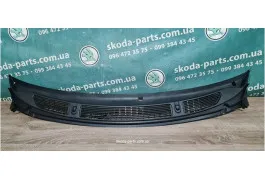 Вітрова панель жабо Skoda Roomster 5J1819415D VAG (5J1819415D)