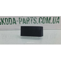 Заглушка торпеди права Skoda Fabia II New 5J1858178A вживана VAG (5J1858178A)