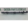 Направляюча заднього бампера права хетчбек Skoda Fabia New 5J6807394 VAG (5J6807394)
